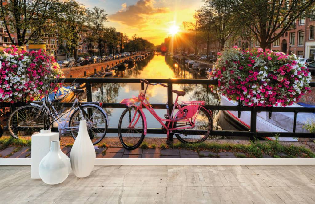 Papier peint Villes - Faire du vélo sur un pont avec des fleurs - Chambre à coucher 8