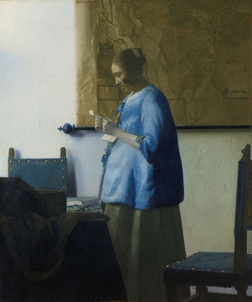 Femme lisant une lettre