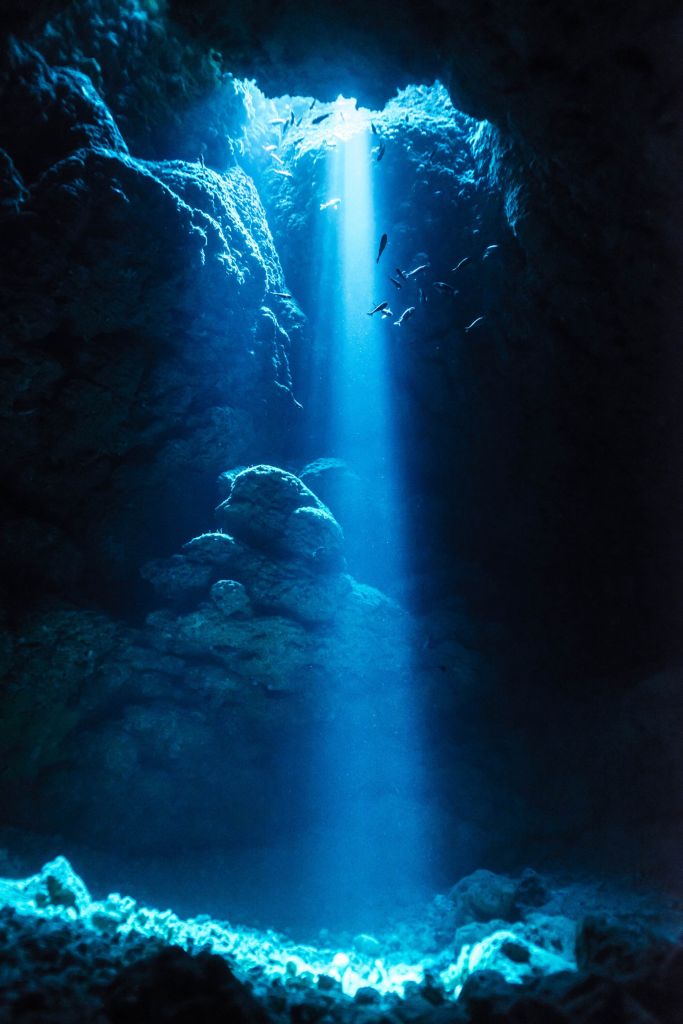 Lumière dans une grotte
