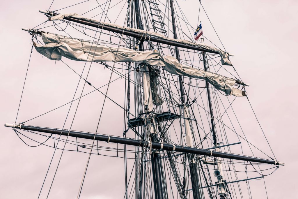Mât de navigation