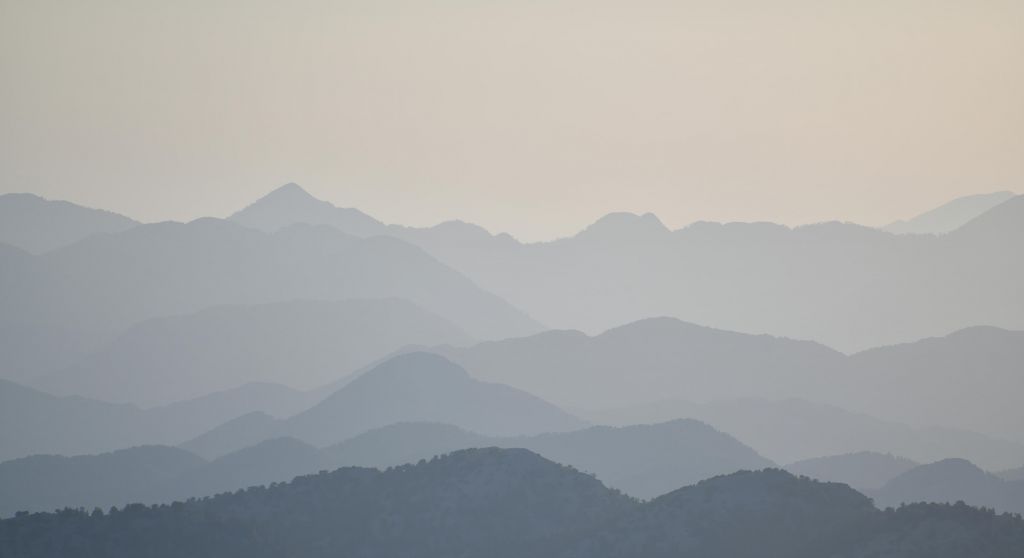 Paysage de montagne dans la jungle