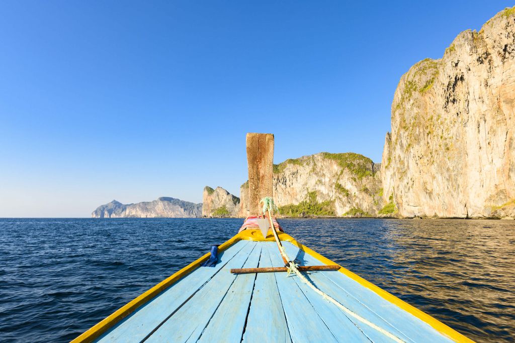 Vue depuis un bateau à longue queue