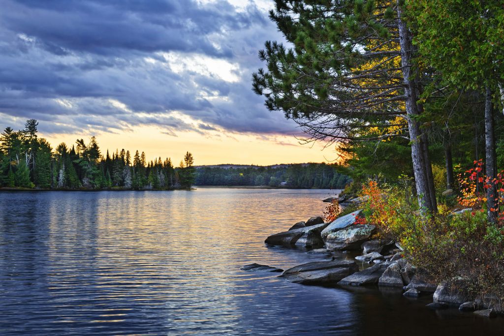 Coucher de soleil sur le lac