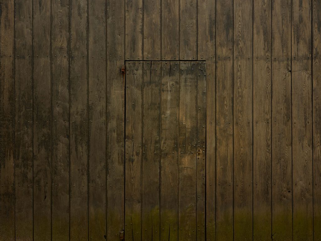Mur en bois avec porte