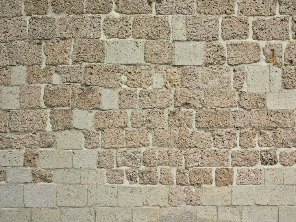 Mur avec de grosses briques