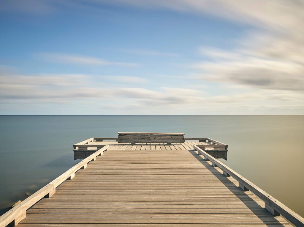 Longue jetée en bois