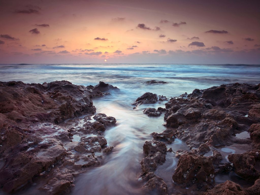 Coucher de soleil au bord de la mer