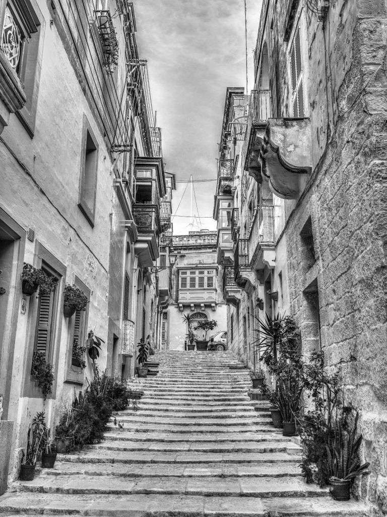 Escalier étroit à Malte