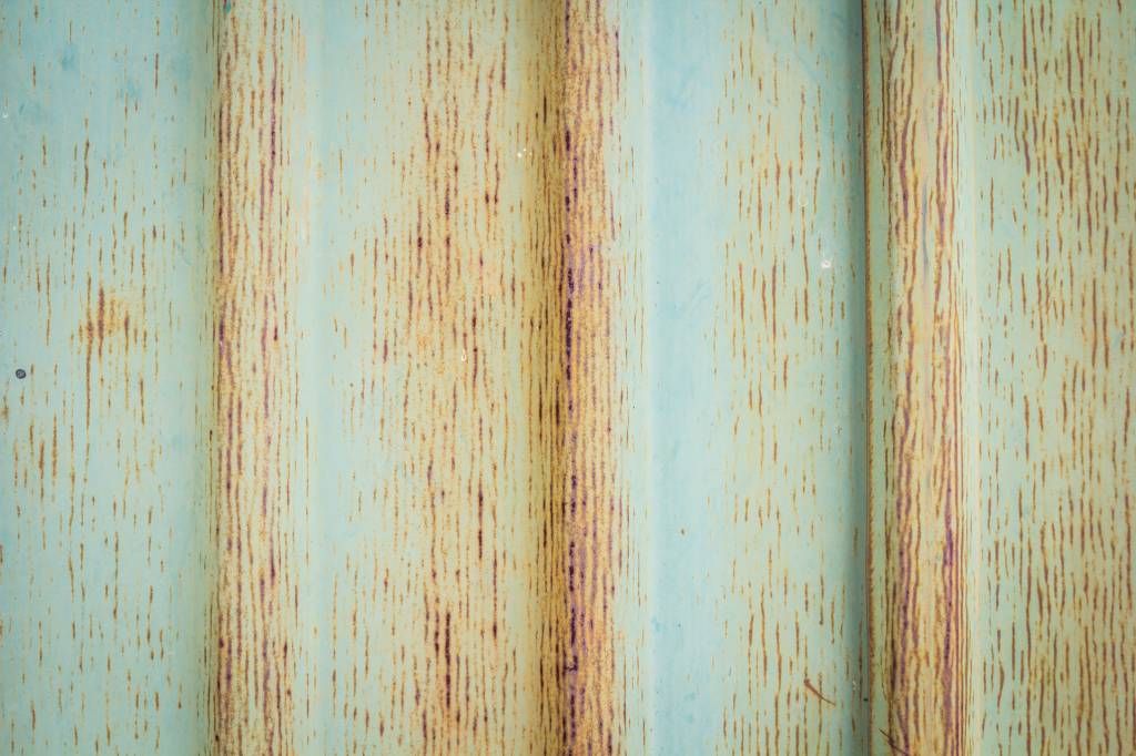 Ancien mur de zinc main product photo