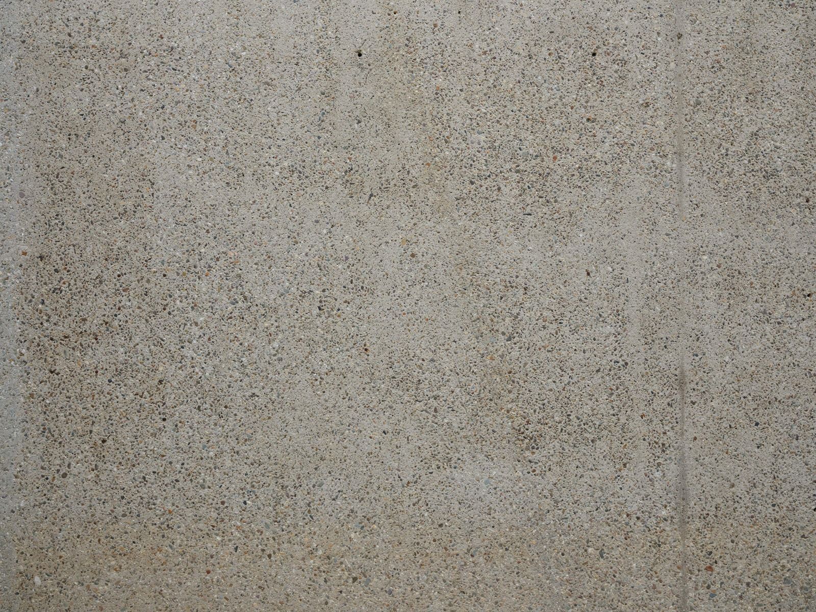 Béton avec grosses pierres