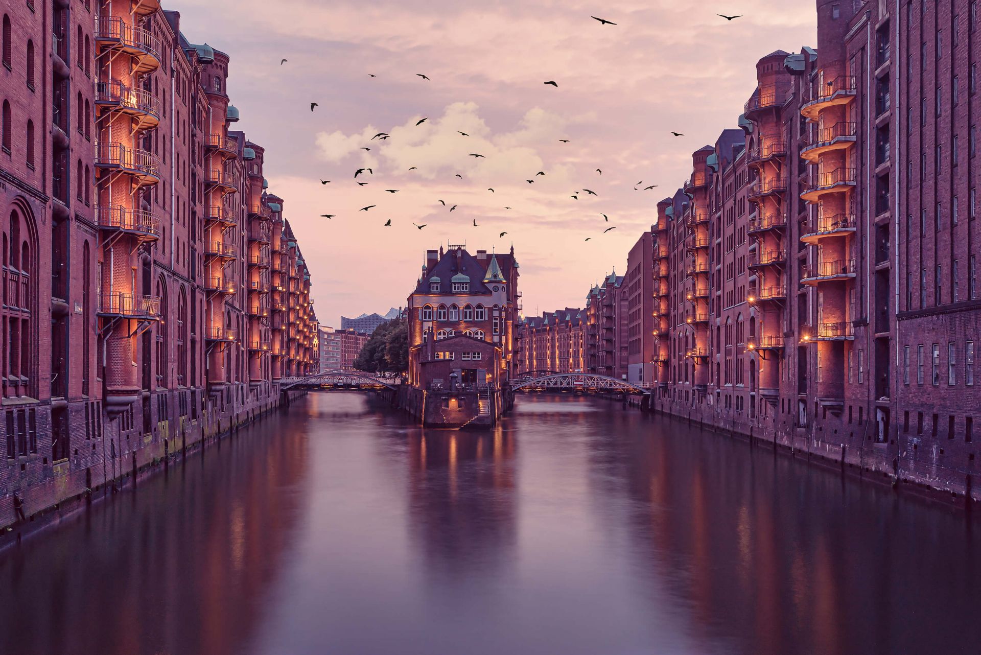City of Warehouses City of Warehouses