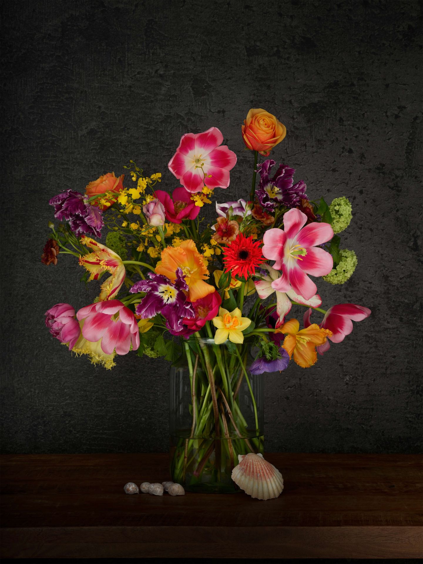 Bouquet de fleurs coloré main product photo