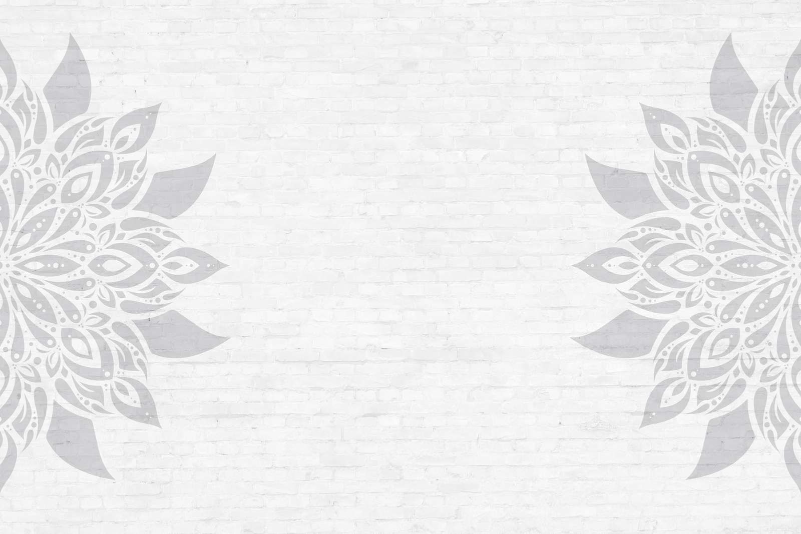 Mandala gris blanc fleuri