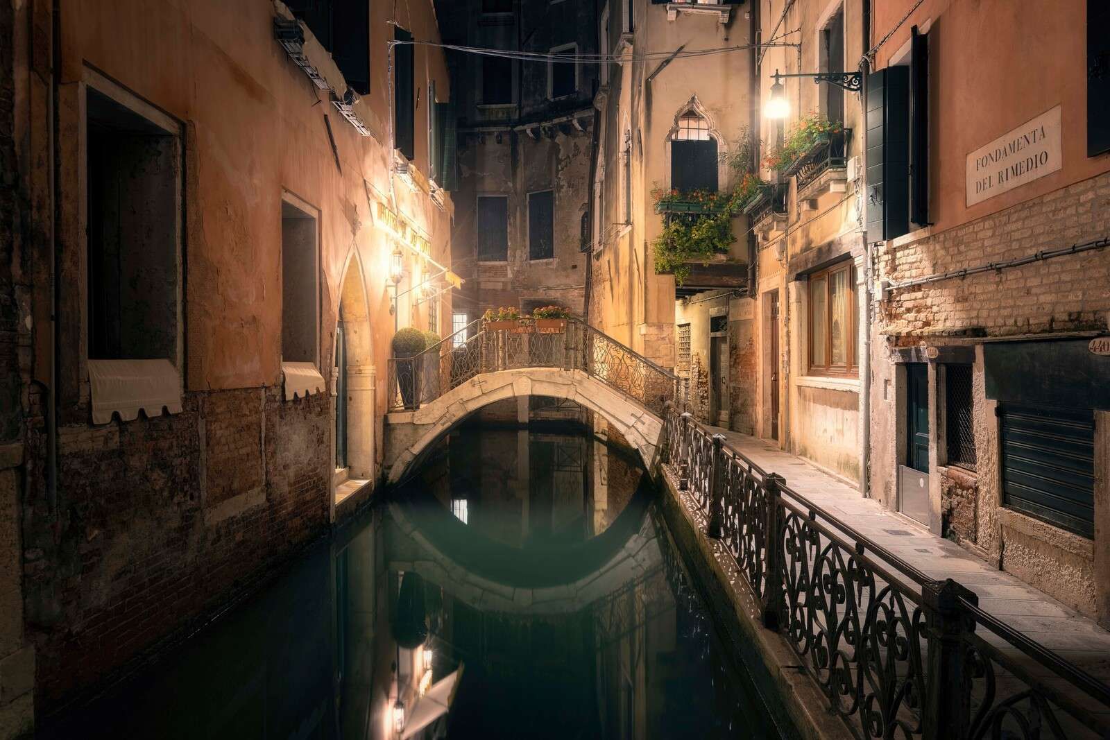 Pont illuminé de Venise Pont illuminé de Venise