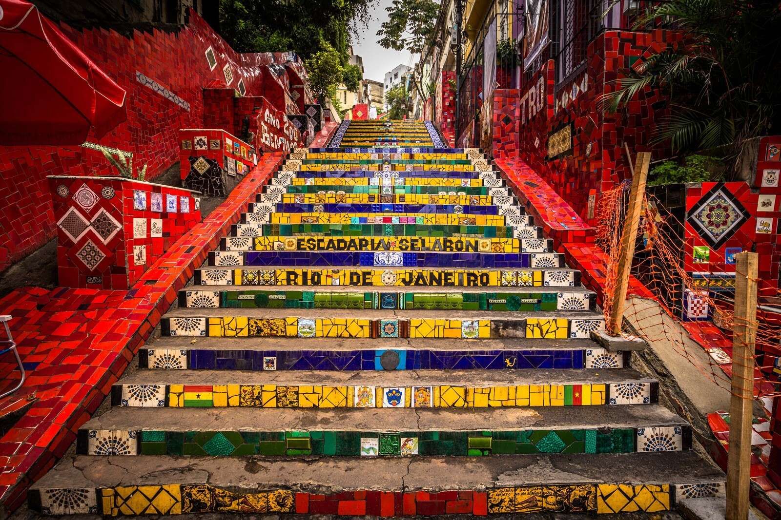 Escaliers en mosaïque de Rio, éclat de couleurs